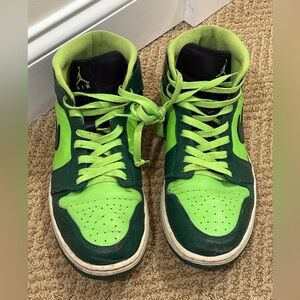 Vintage Air Jordan Mid 1 “Hulk” Green and Black Air Jordan Sneakers